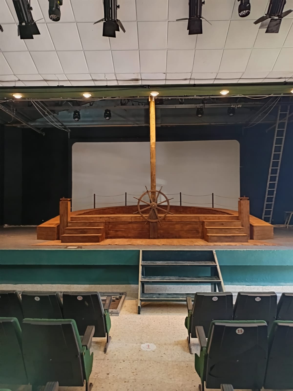 Construcción del set principal